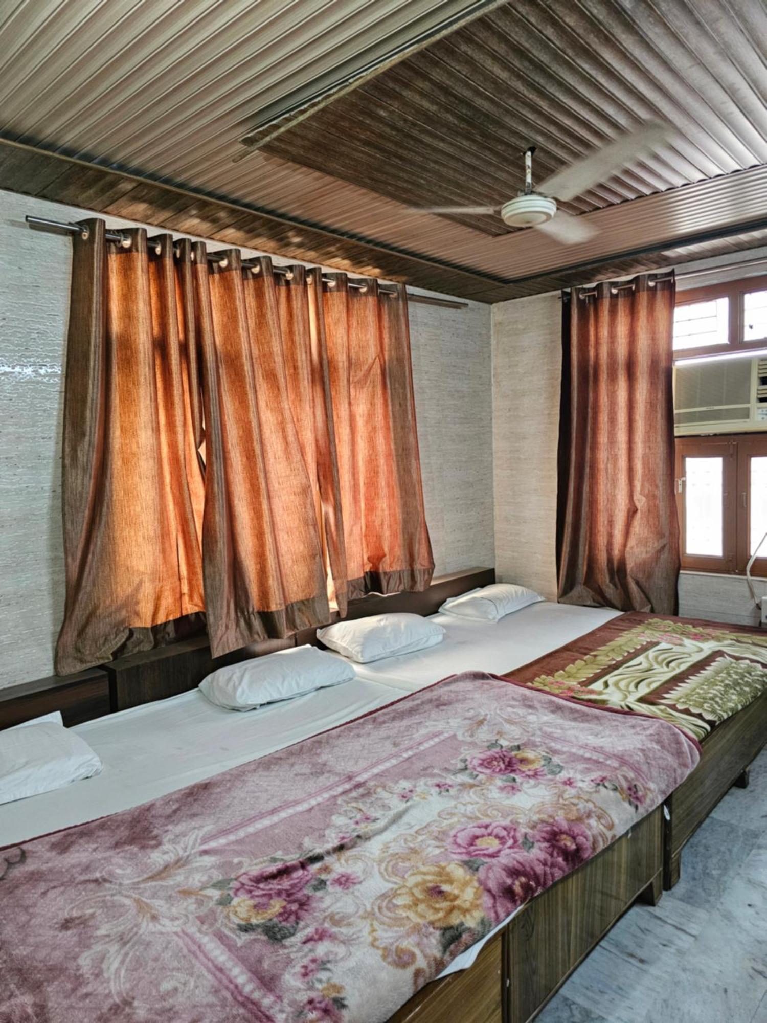 Subhadra Guest House Mathura Cameră foto