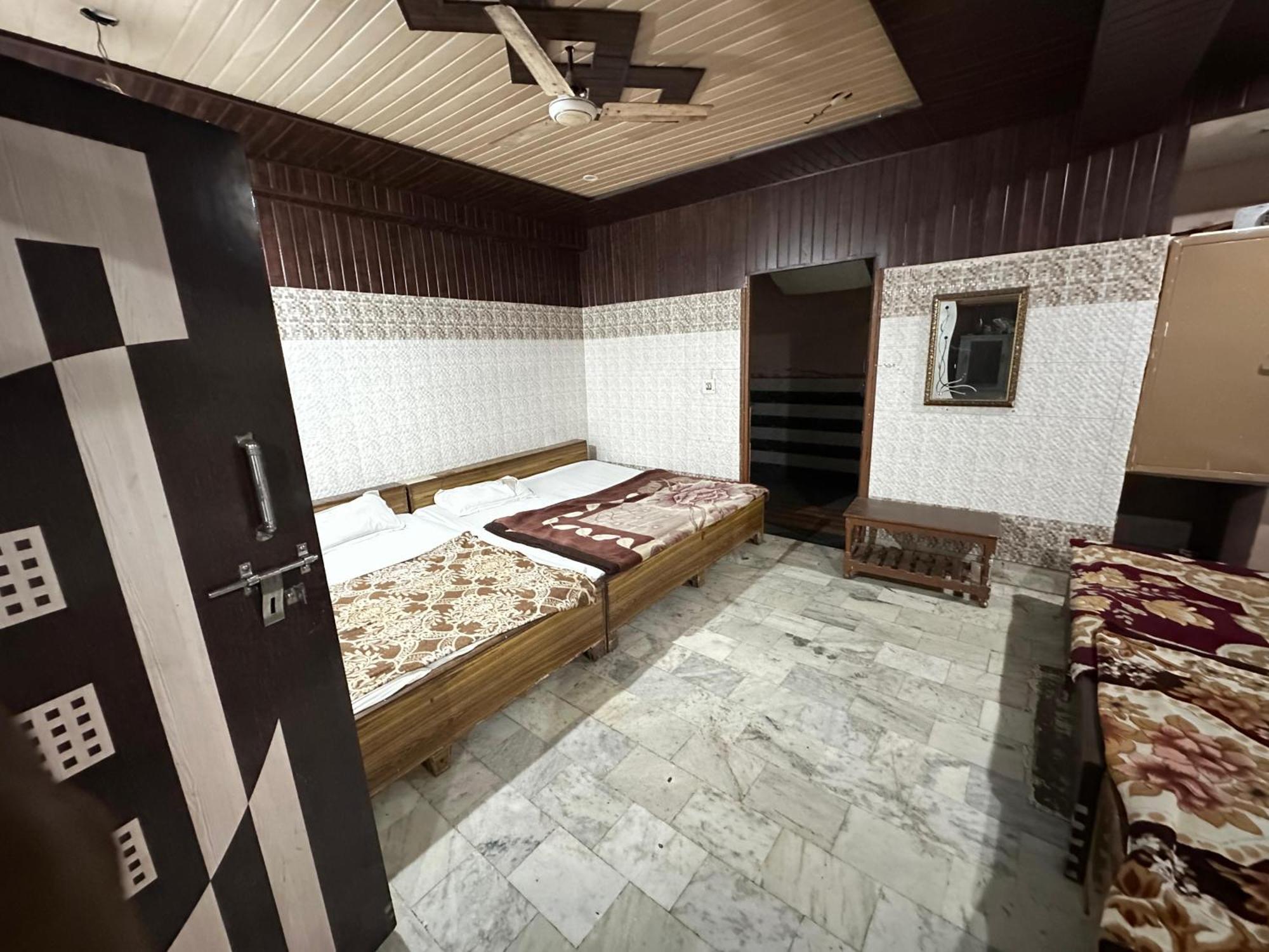 Subhadra Guest House Mathura Exterior foto